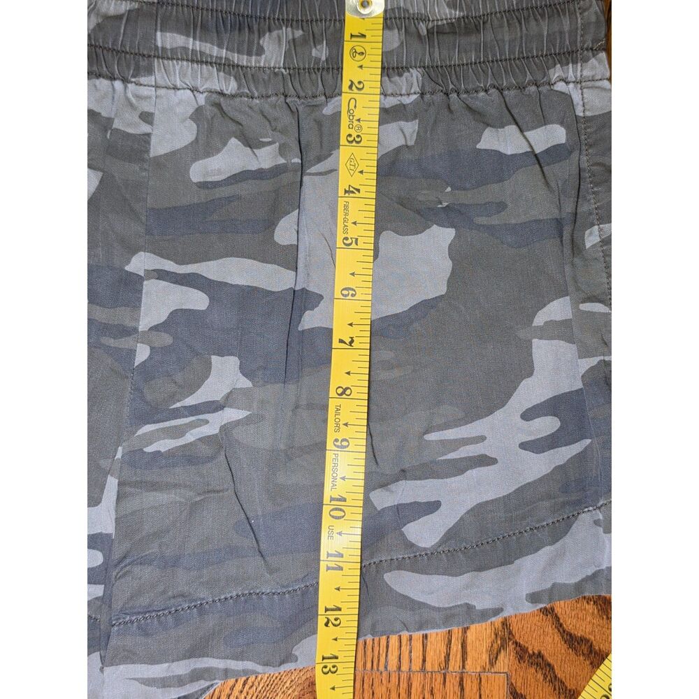 Express Camo Drawstring Shorts Size Small - Picture 7 of 8